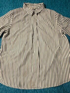 H&M Ivory Black Striped Long Sleeve Button-down Shirt Women's Size M